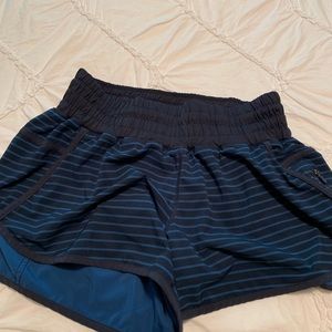 Lululemon tracker short